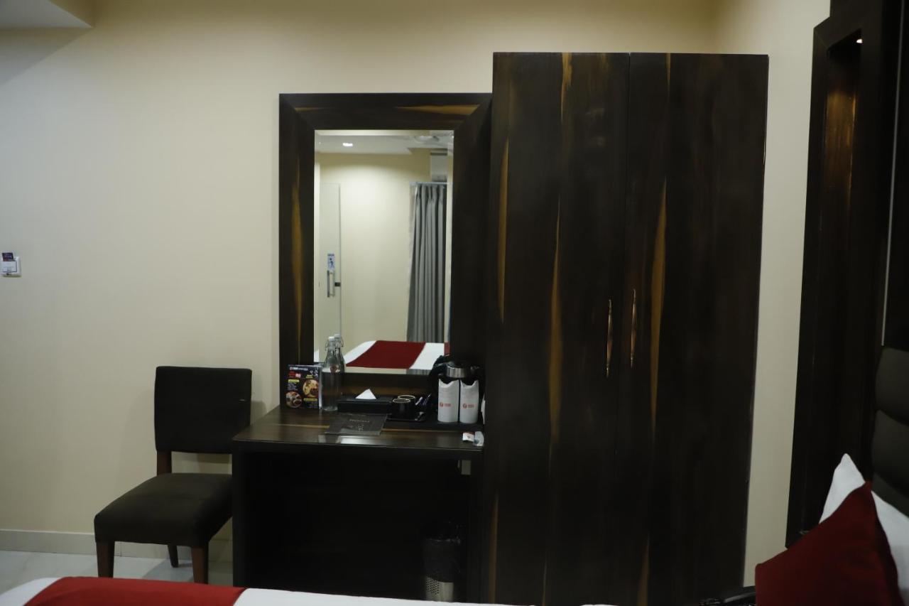 Hotel Trax International Jamshedpur Ngoại thất bức ảnh